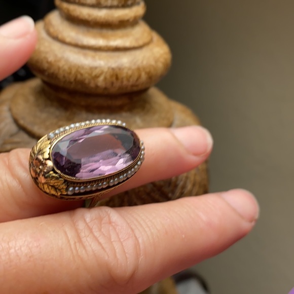 14 kt. ANTIQUE Amethyst w/seed pearls ring - Picture 11 of 13